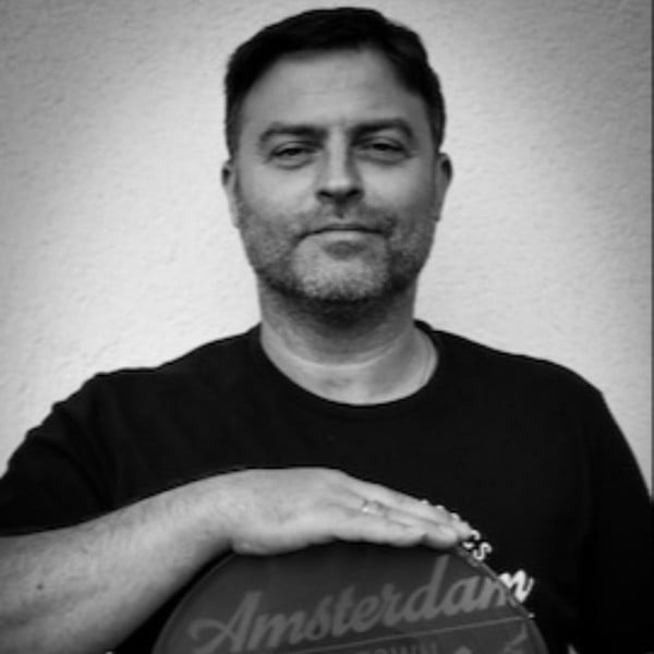 Oliver Bachem