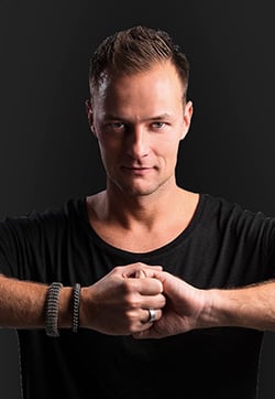 Yves V