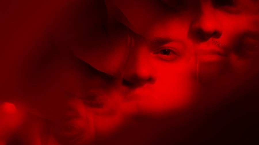 VANES - Red Illusions